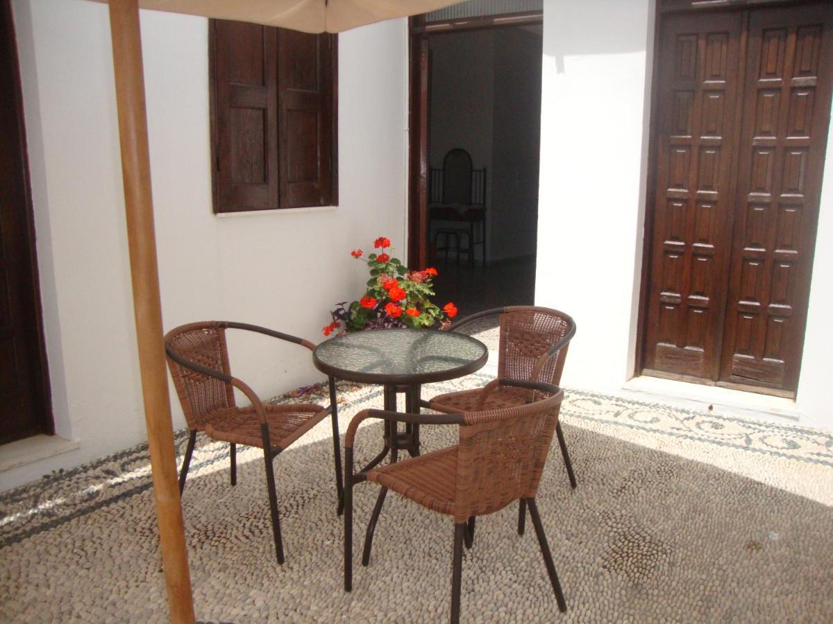 Sarris Studios & Apartments Lindos  Luaran gambar
