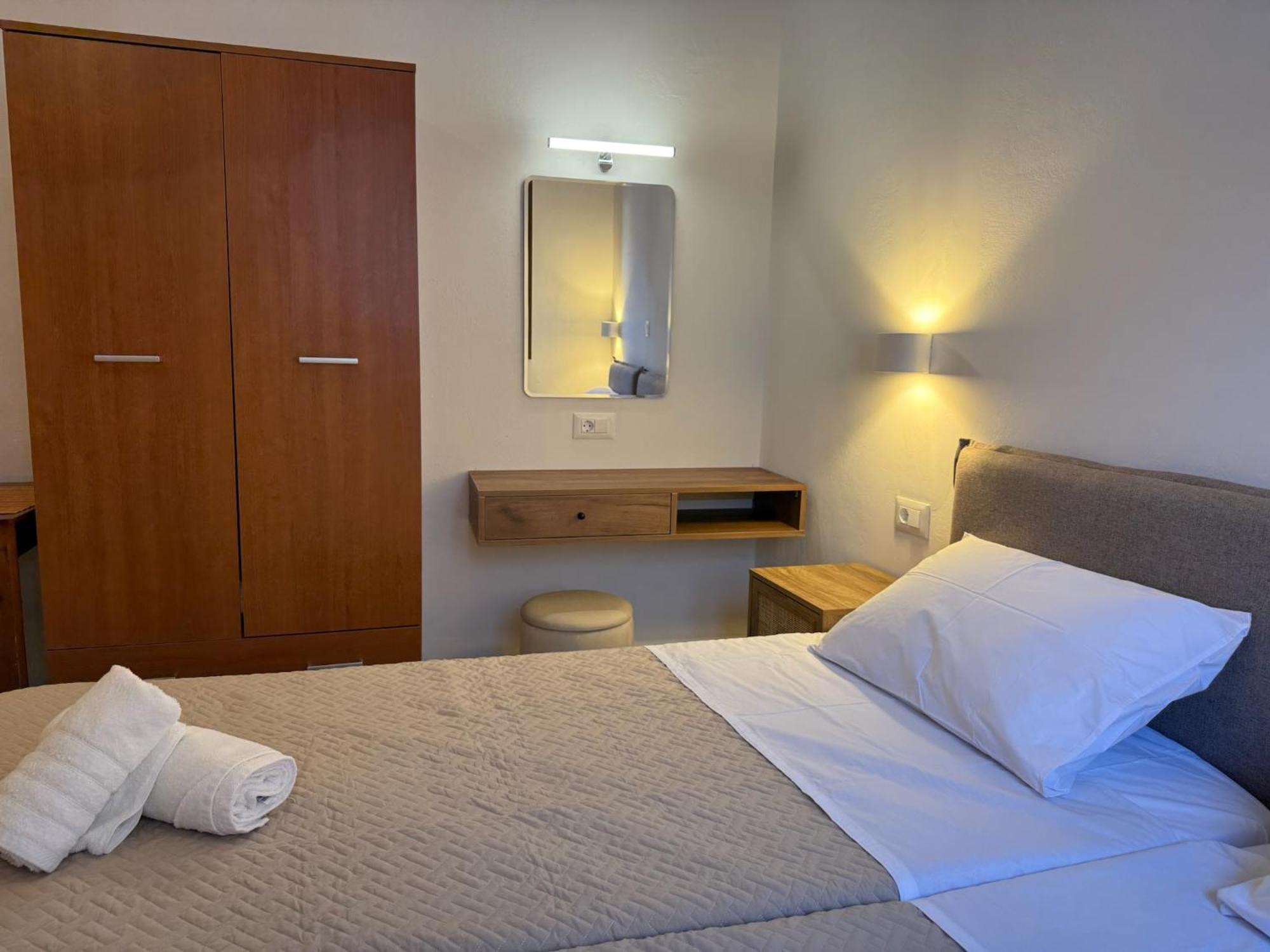 Sarris Studios & Apartments Lindos  Luaran gambar