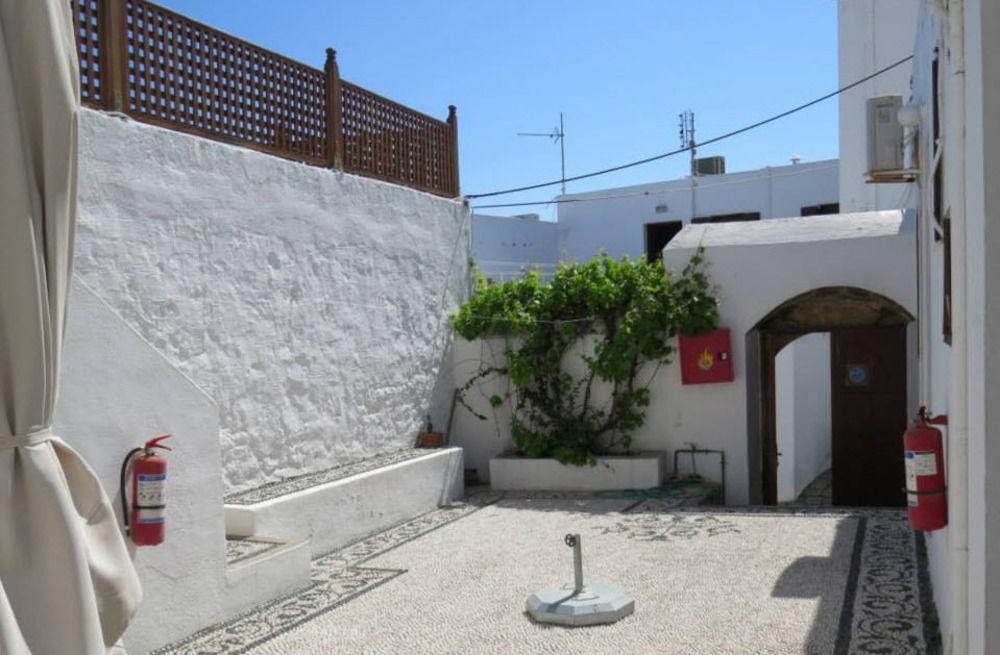 Sarris Studios & Apartments Lindos  Luaran gambar